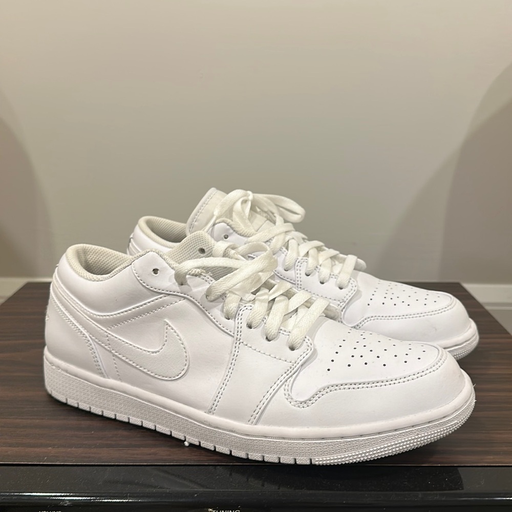 Nike Air Jordan 1 Low, Men’s 10.5, White